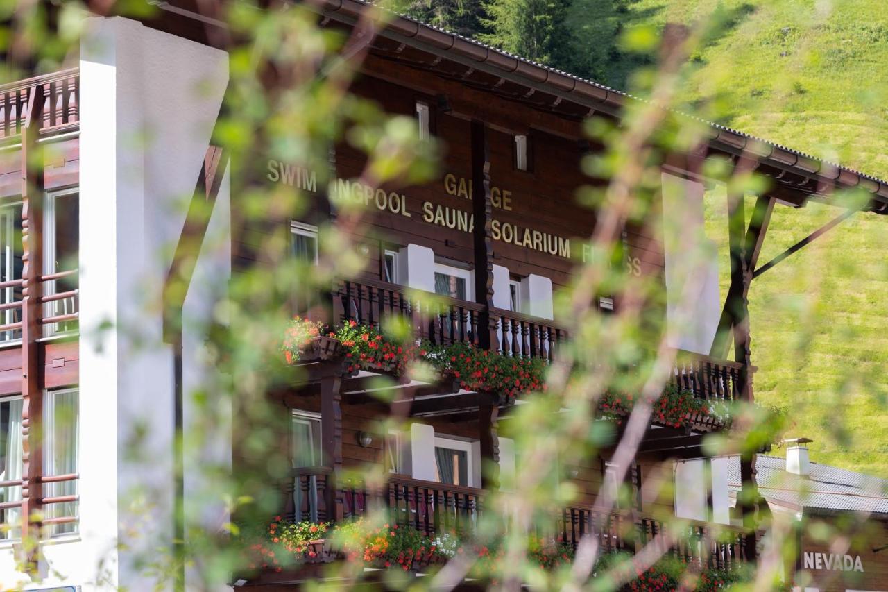 Hotel Genziana Selva di Val Gardena Exterior photo