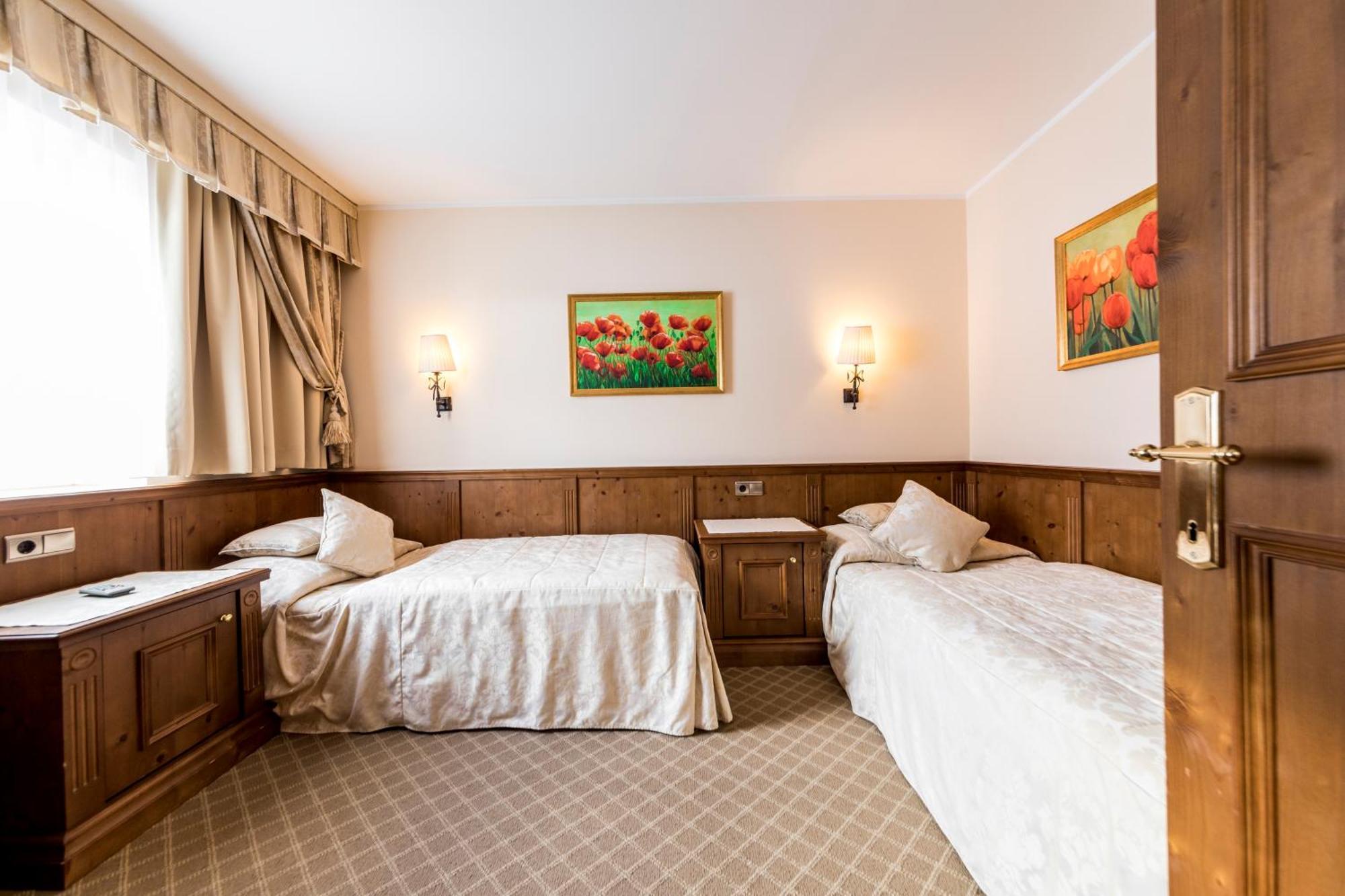 Hotel Genziana Selva di Val Gardena Room photo